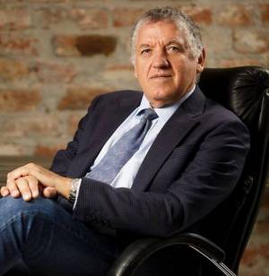 &Mu;&iota;&alpha; &nu;έ&alpha; &sigma;&upsilon;&nu;&epsilon;&rho;&gamma;&alpha;&sigma;ί&alpha; &gamma;&iota;&alpha; &tau;&omicron; &Gamma;έ&nu;&epsilon;&sigma;&iota;&sigmaf; &Alpha;&theta;&eta;&nu;ώ&nu; &sigma;&tau;&omicron; &Kappa;ό&sigma;&omicron;&beta;&omicron;