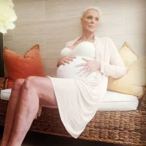 &Pi;ό&sigma;&epsilon;&sigmaf;&nbsp; &Epsilon;&lambda;&lambda;&eta;&nu;ί&delta;&epsilon;&sigmaf; έ&gamma;&iota;&nu;&alpha;&nu; &mu;&alpha;&mu;ά&delta;&epsilon;&sigmaf; &mu;&epsilon;&tau;ά &tau;&alpha; 50;