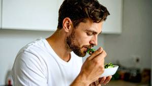 &Eta; &Delta;&iota;&alpha;&tau;&rho;&omicron;&phi;ή &Sigma;ύ&mu;&mu;&alpha;&chi;&omicron;&sigmaf; &tau;&eta;&sigmaf; &Alpha;&nu;&delta;&rho;&iota;&kappa;ή&sigmaf; &Gamma;&omicron;&nu;&iota;&mu;ό&tau;&eta;&tau;&alpha;&sigmaf;: 5 &Tau;&rho;&omicron;&phi;έ&sigmaf; &gamma;&iota;&alpha; &Upsilon;&gamma;&iota;έ&sigmaf; &Sigma;&pi;έ&rho;&mu;&alpha;